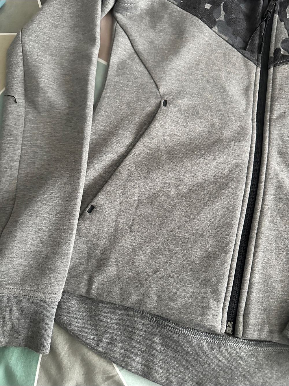 Nike Women’s Gray Zip-Up Hoodie with Black Camo Yoke - Picture 3 of 6